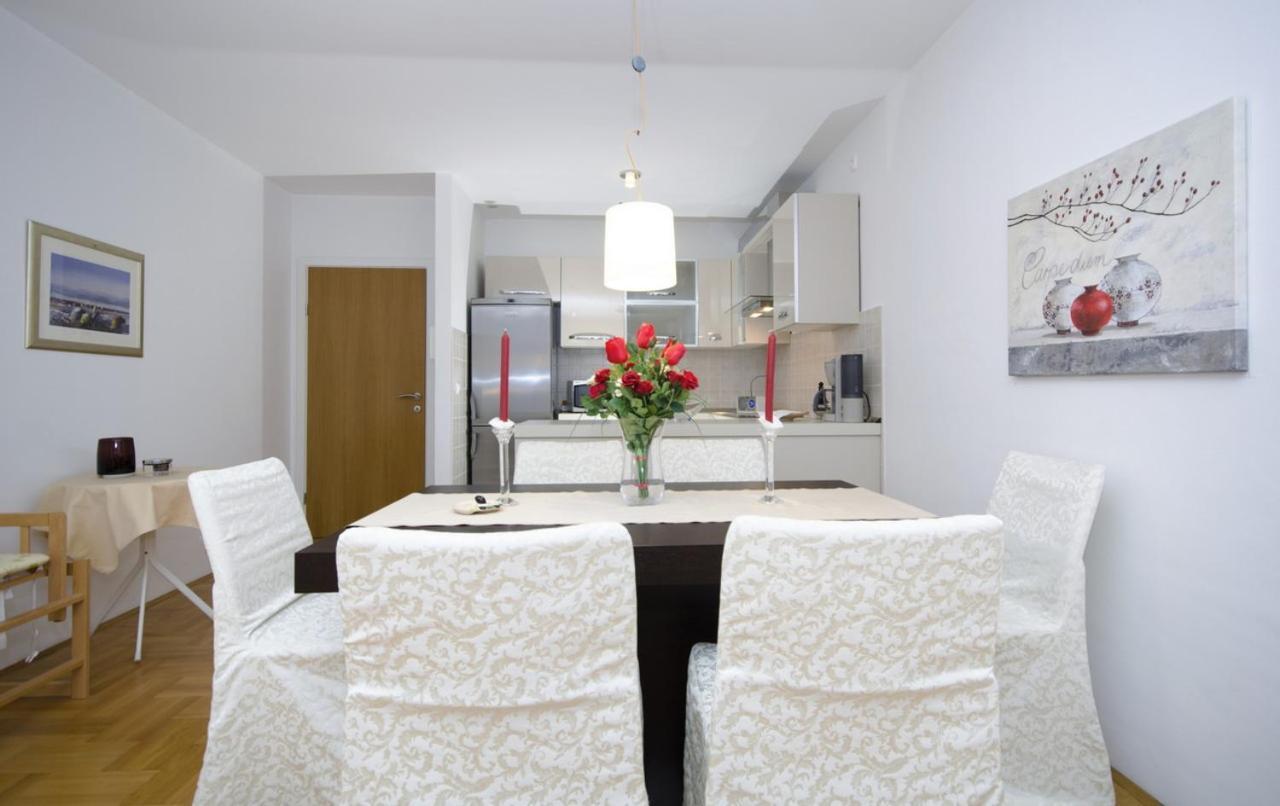 Apartment Zovko Макарська Екстер'єр фото